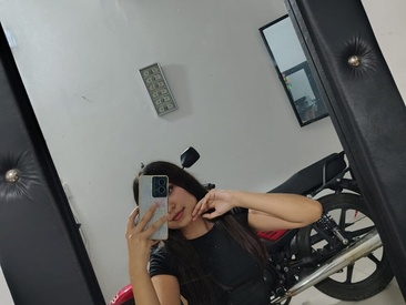 Recent Screen Shot of Petites_Bitches