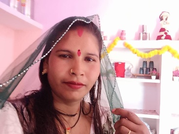 Recent Screen Shot of Rakhi_cut