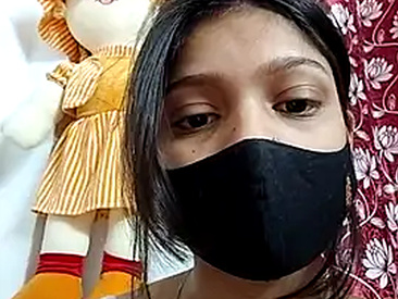 Recent Screen Shot of Riya_35_sexy