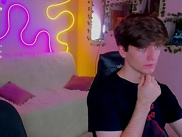 Recent Screen Shot of RobertAndLinela