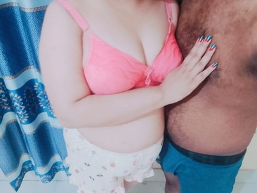 Recent Screen Shot of RomanticCouple432