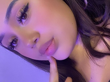 Recent Screen Shot of Roxanee_69