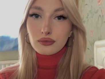 Recent Screen Shot of Sarrah_blush
