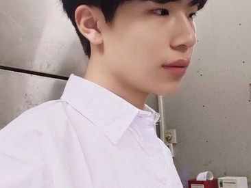Recent Screen Shot of Sexyboy-66