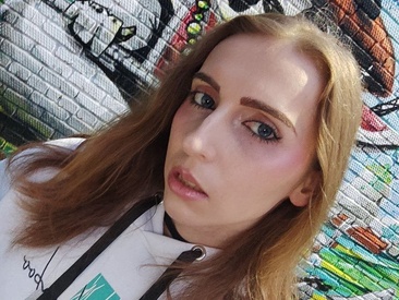 Recent Screen Shot of Sia_See_you