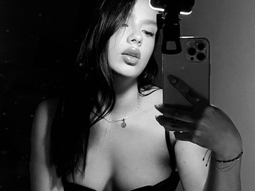Recent Screen Shot of SophieCollins_1
