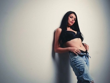 Recent Screen Shot of Sophy_white_