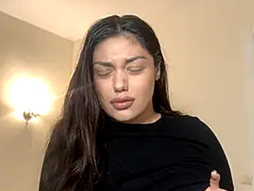 Recent Screen Shot of Sweet_Khalifa_
