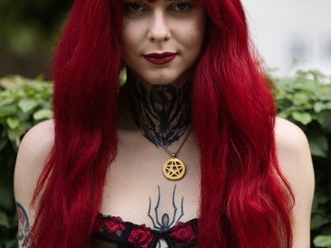 Recent Screen Shot of Teufelshelferin