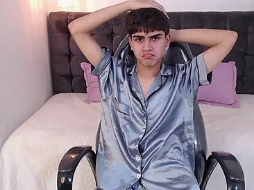 Recent Screen Shot of Tommy18__