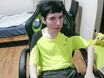 Recent Screen Shot of Twink_martinboy