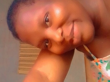 Recent Screen Shot of Zandile2000