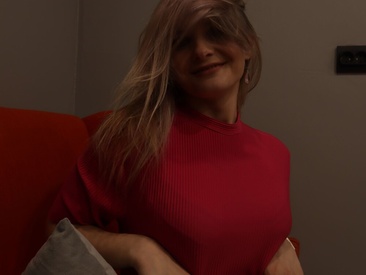 Recent Screen Shot of _streetgirl