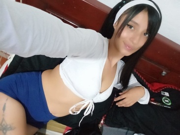 Recent Screen Shot of alaia_blue