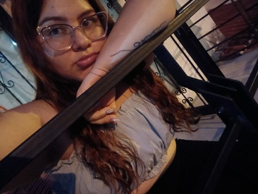 Recent Screen Shot of alana_glasses