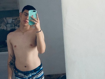 Recent Screen Shot of alex_xhunter