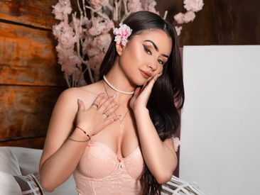 Recent Screen Shot of ari_rouse