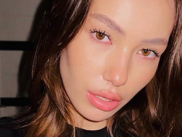 Recent Screen Shot of branchwithflowerss