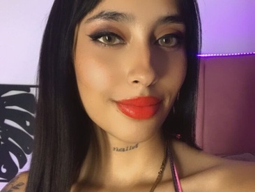 Recent Screen Shot of charlotte_kisss