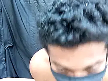 Recent Screen Shot of curlyhairboy_