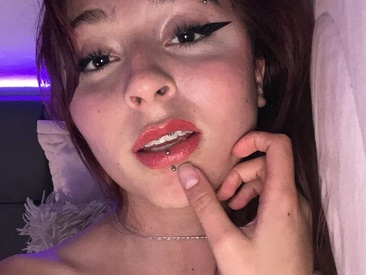 Recent Screen Shot of dafnne_hall