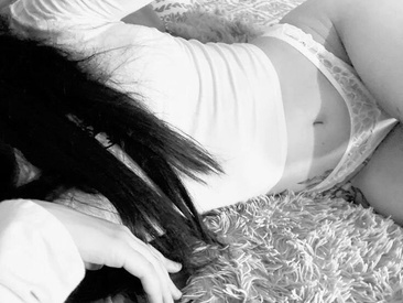 Recent Screen Shot of dearAlanaxxx