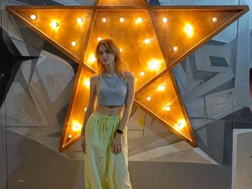 Recent Screen Shot of dreamy_pollyyy