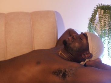 Recent Screen Shot of eebony_stallion
