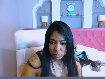 Recent Screen Shot of emma_purple_