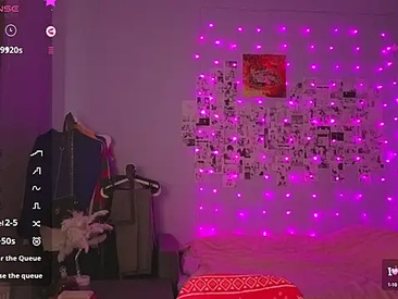 Recent Screen Shot of flowr_rebecca