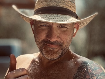 Recent Screen Shot of fuckadilf