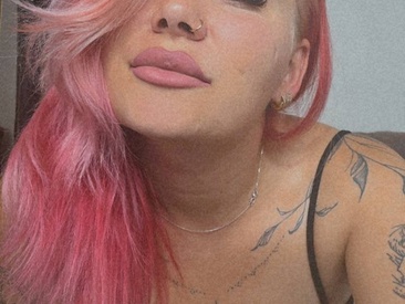 Recent Screen Shot of lada_love