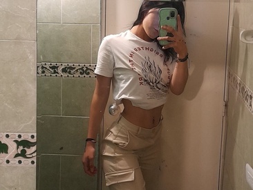 Recent Screen Shot of laura_arias018
