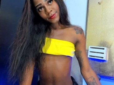 Recent Screen Shot of laura_dolll