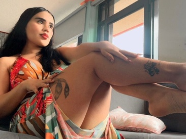Recent Screen Shot of laure_torres