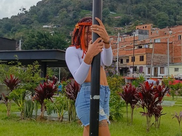 Recent Screen Shot of leona_sumiza