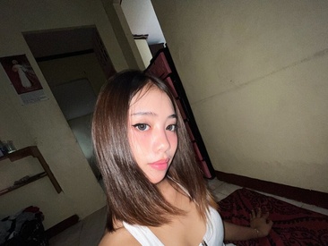 Recent Screen Shot of lovely_kiannaHugecock