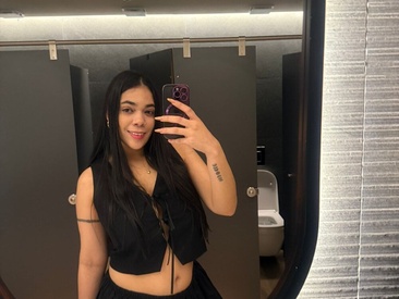 Recent Screen Shot of marti_hot