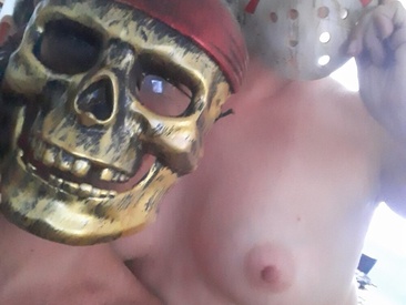 Recent Screen Shot of maskhotcouple