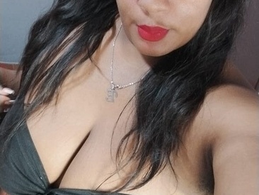 Recent Screen Shot of matureahomegirl