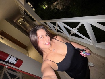 Recent Screen Shot of mia_fox4