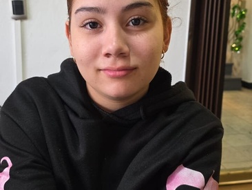 Recent Screen Shot of mia_gold_