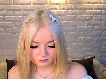 Recent Screen Shot of minigirl
