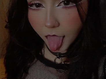 Recent Screen Shot of miss_devil_s