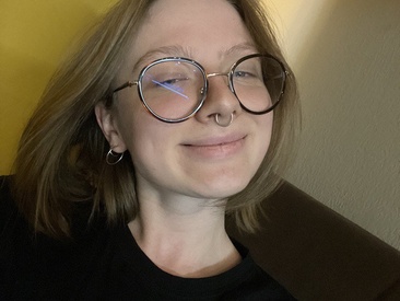 Recent Screen Shot of mollytuck