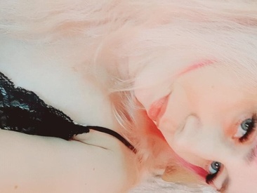 Recent Screen Shot of nicolette69w