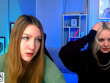 Recent Screen Shot of playful_sophie