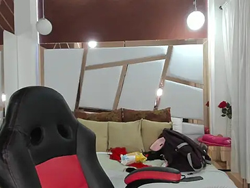 Recent Screen Shot of sagitariuus_girll