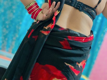 Recent Screen Shot of sexy-shikha79