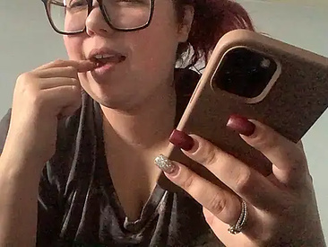 Recent Screen Shot of sexyinred200